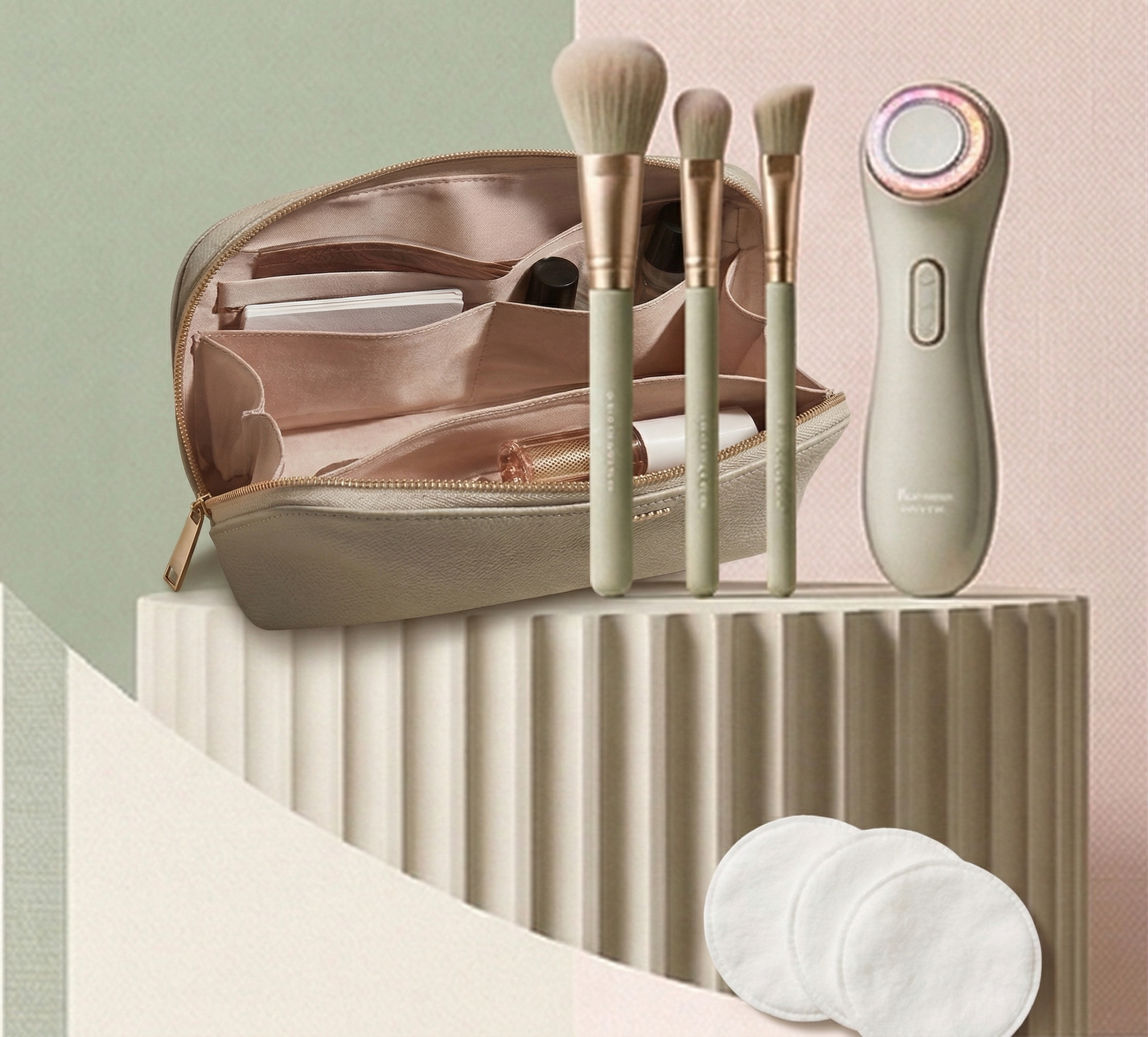 Re:imagn Beauty collection — cosmetic bag, brushes, and beauty device